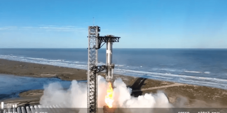SpaceX’s Starship breaks up mid-flight, forcing airlines to avoid debris