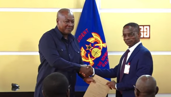 President John Mahama publicly declares assets