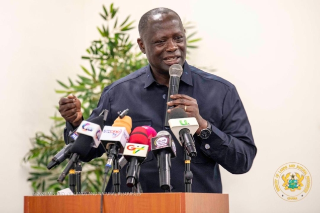 Lands minister confirms 5% lithium royalty, cabinet to approve comprehensive guidelines