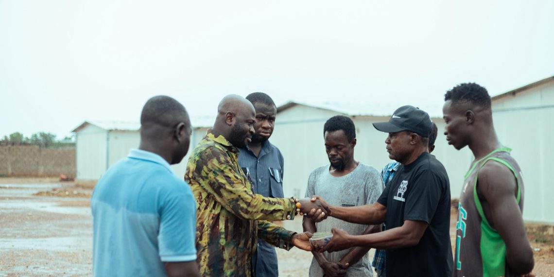 Minority donates CFA2m to Ghanaian refugees in Côte d’Ivoire