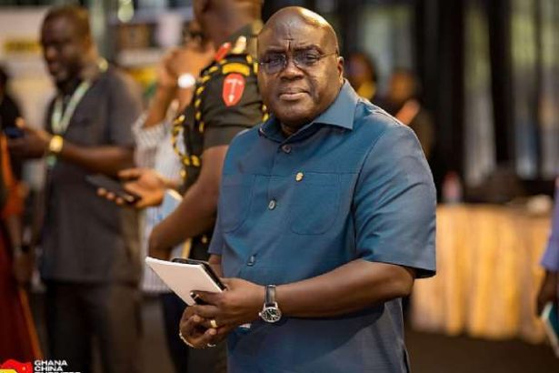 Chief of Staff urges genuine interpersonal relationships for national unity